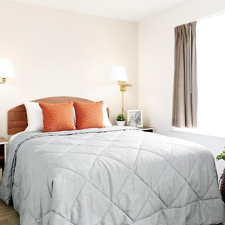 Intown Suites Extended Stay Colorado Springs Dış mekan fotoğraf