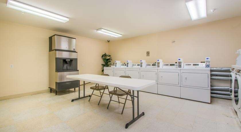 Intown Suites Extended Stay Colorado Springs Konforlar fotoğraf